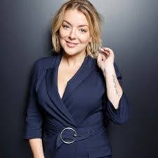 How tall is Sheridan Smith?